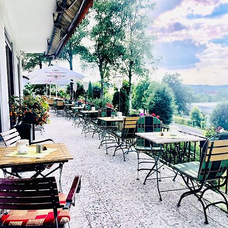 Berghof Hotel Nieheim Exterior photo